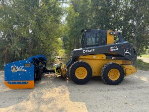 2022 John Deere 330G skid steer loader